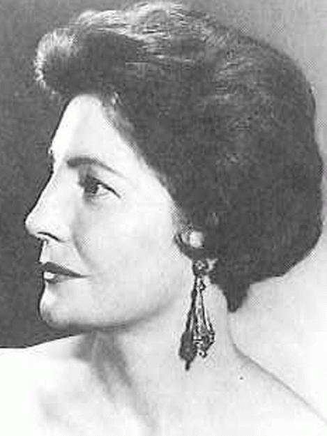 Pauline Flanagan as published in Theatre World, volume 27: 1970-1971.