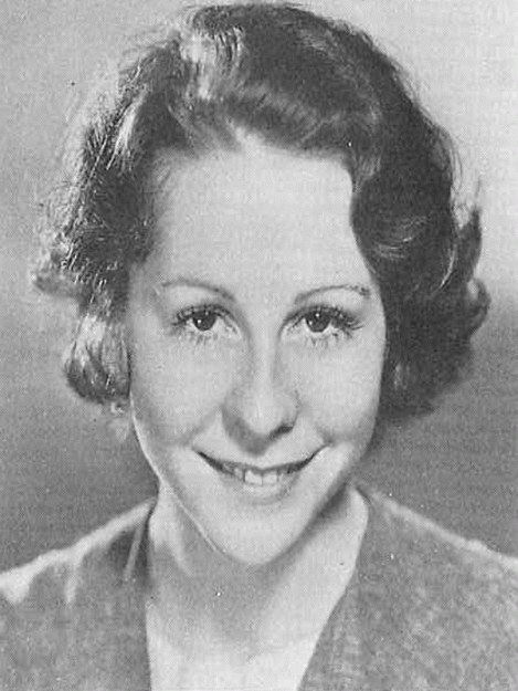 Muriel Kirkland as published in Theatre World, volume 28: 1971-1972.