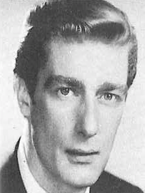 Richard Mulligan as published in Theatre World, volume 23: 1966-1967.
